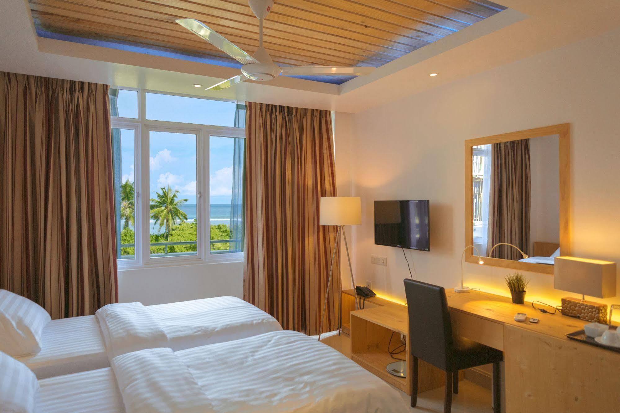 Pine Lodge Μαλέ Εξωτερικό φωτογραφία