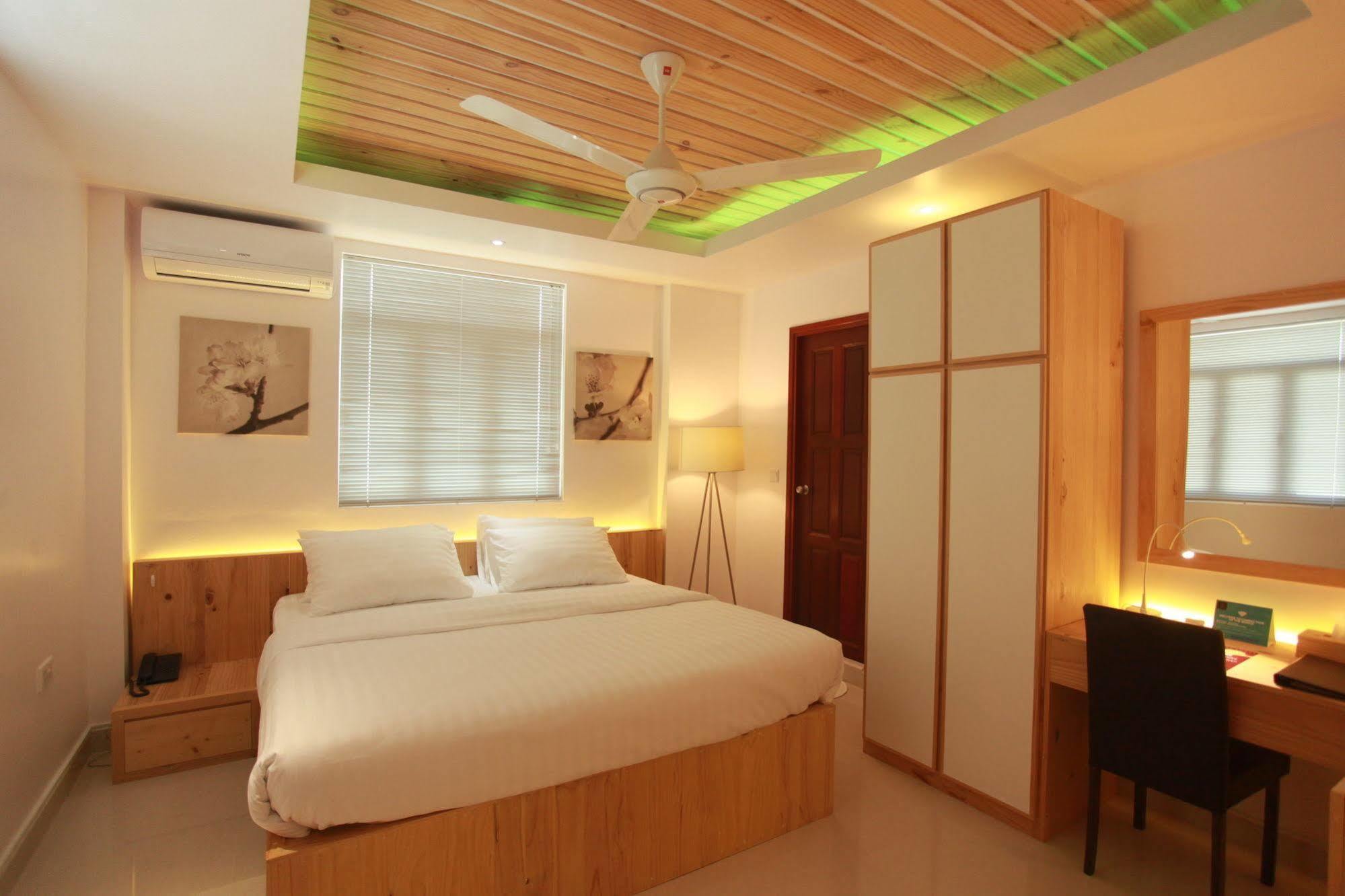 Pine Lodge Μαλέ Εξωτερικό φωτογραφία