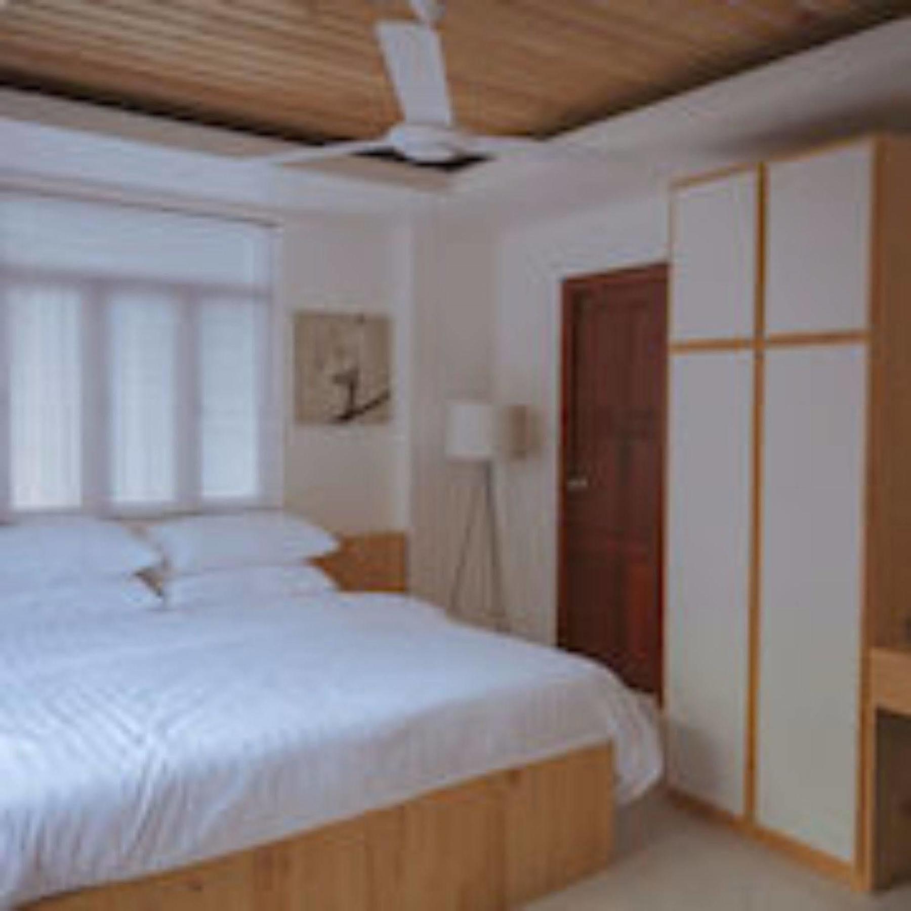Pine Lodge Μαλέ Εξωτερικό φωτογραφία